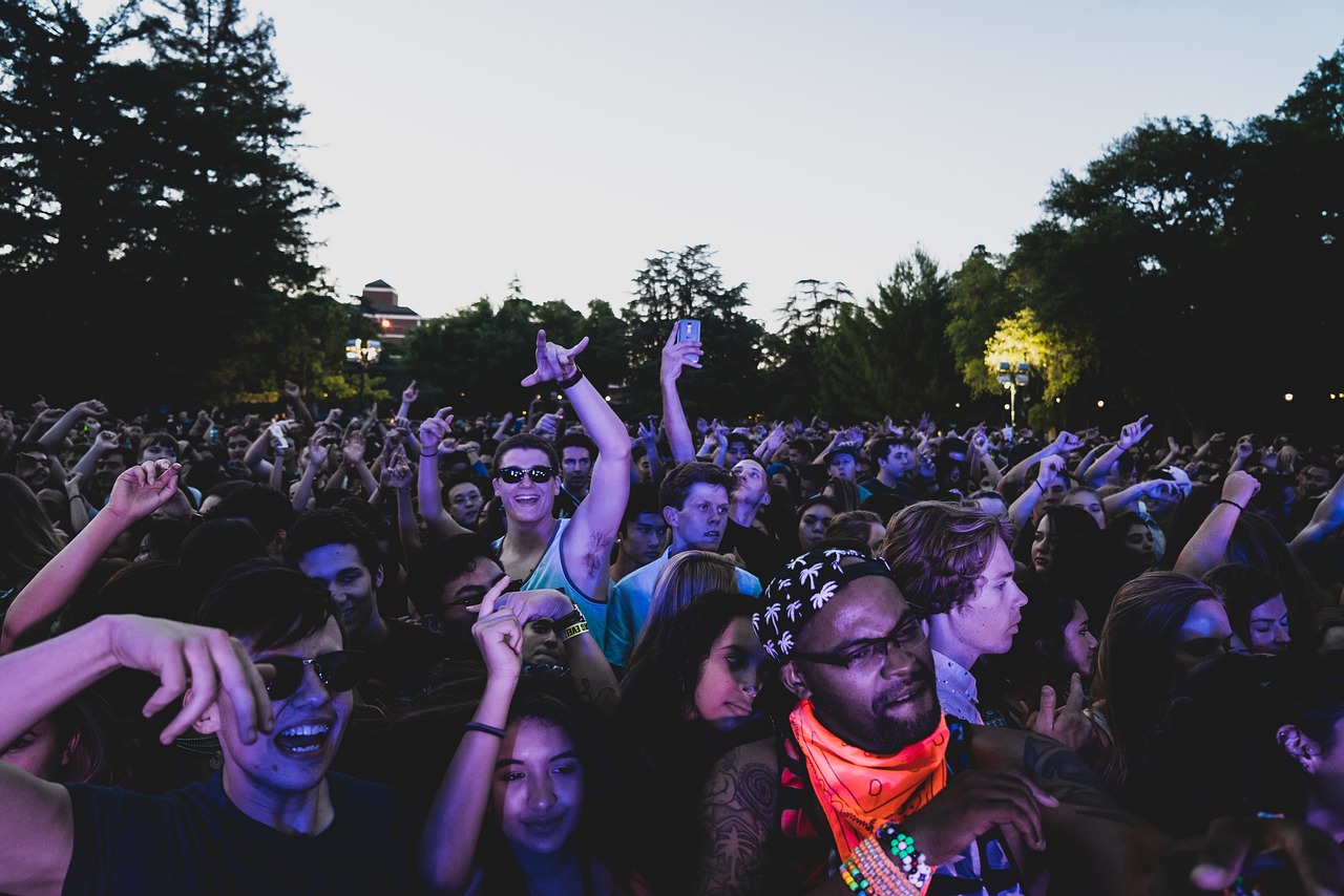 Crowd, fans, live — Unlock frequent maxwins with provider-rich slot access on mpo007